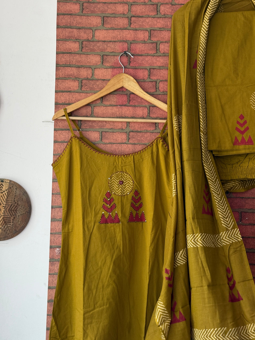 Ghiya Sleeveless Suit |Cotton