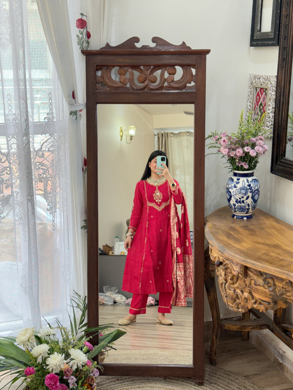 Karwachauth Special Crimson | Hand Embroidered| with lining| Banarsi Duppata| Mul Chanderi