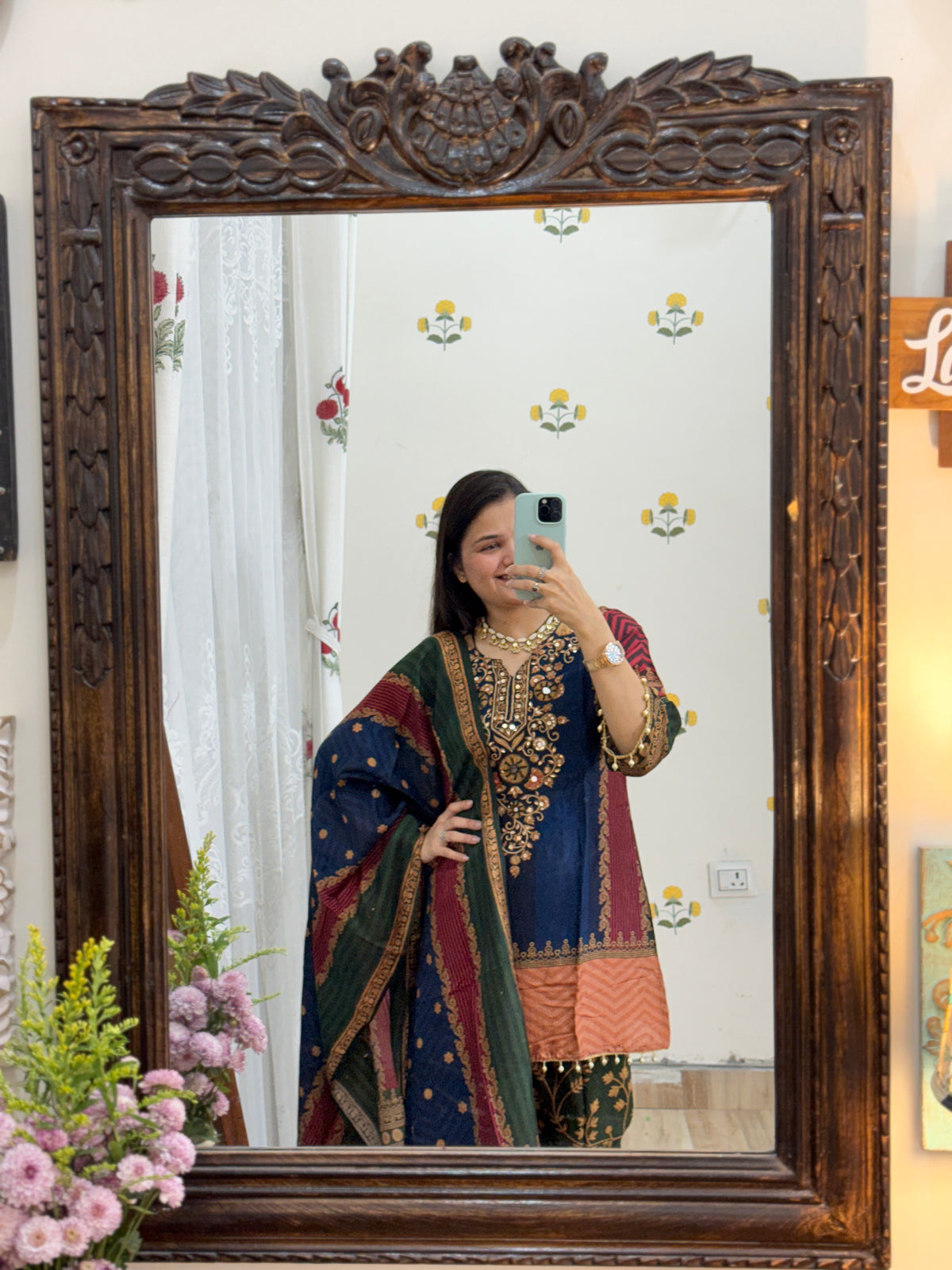 Beautiful Kurta Set with palzo pant and Duppata| Cotton lining| Hand embroidered| Muslin Fabric