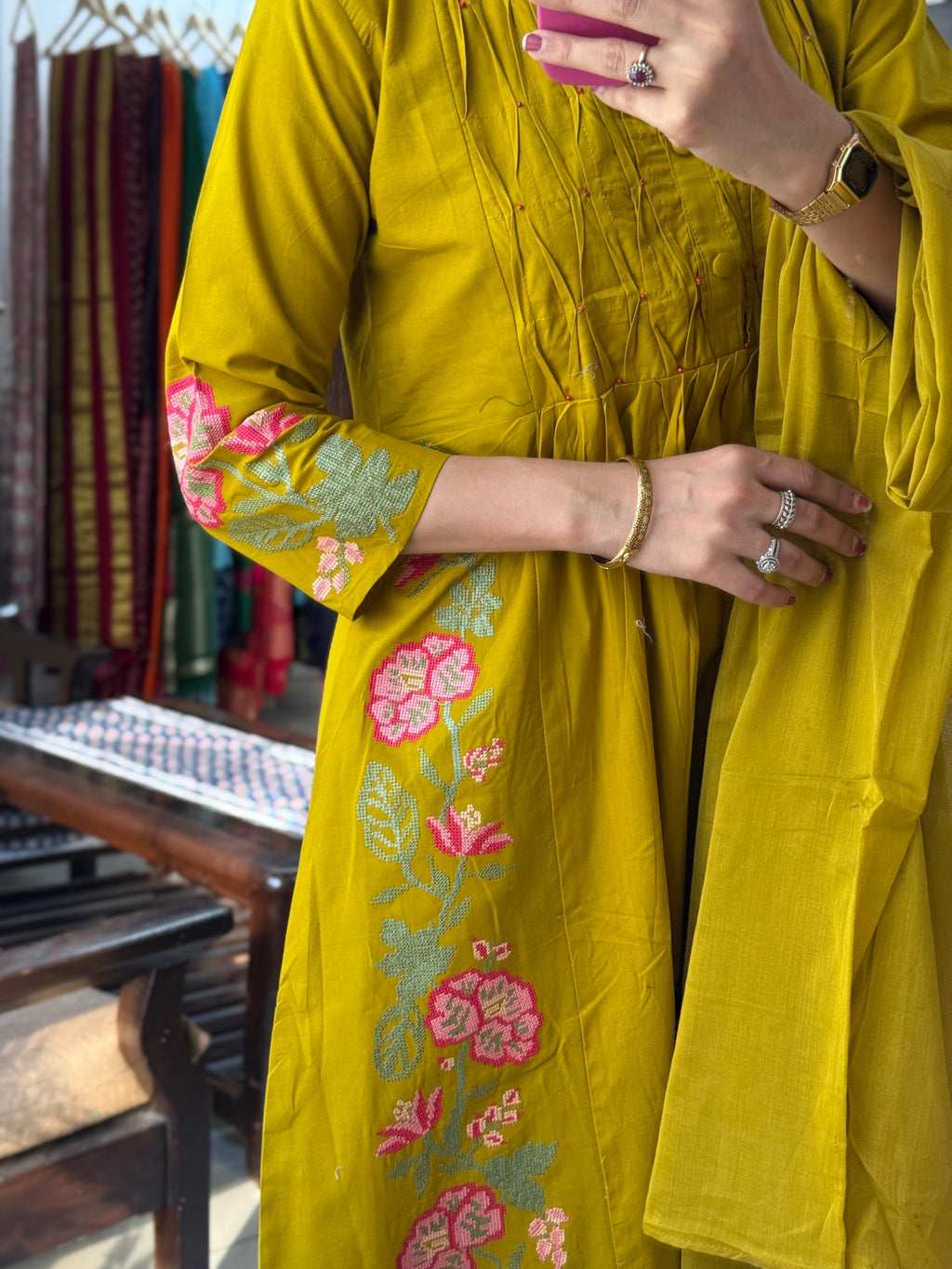 Sehej Cross stitch embroidery suit set for Women | Label By Pushp