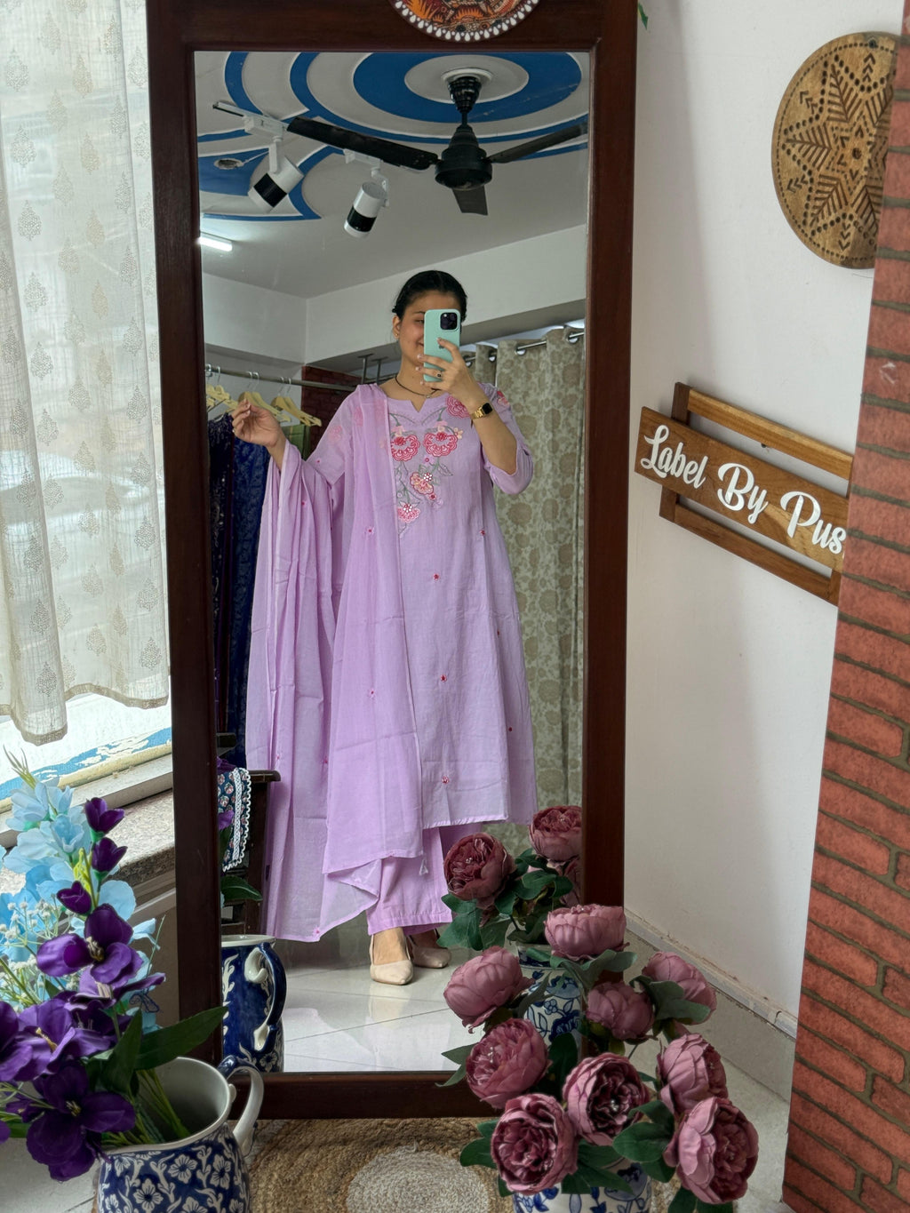 Kasak Mul Cotton Suit Set with Mul Cotton Lining & Embroidered Sleeves