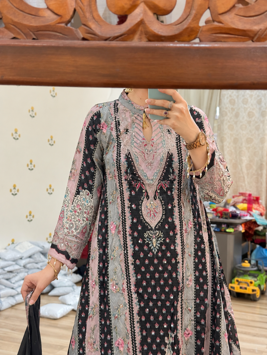 Pakistani Style Kurta set | Heavy mirror work| Chiffon Duppata| Pure Crepe