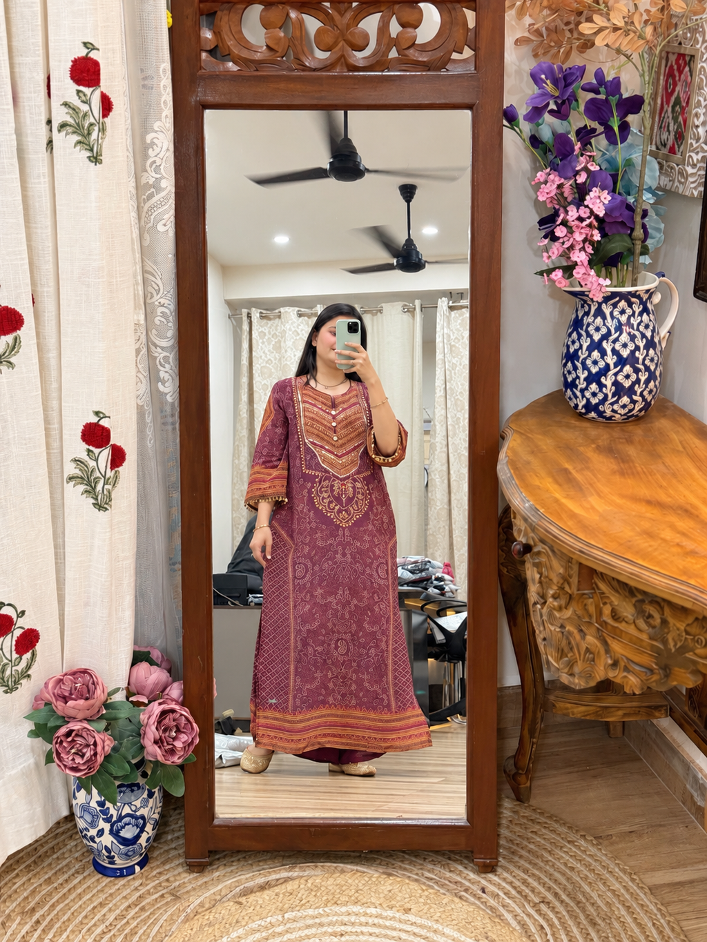 Kareena Inspired Partywear Phiran Set| Cotton Lining| Muslin|Printed Back | Hand Embroidered