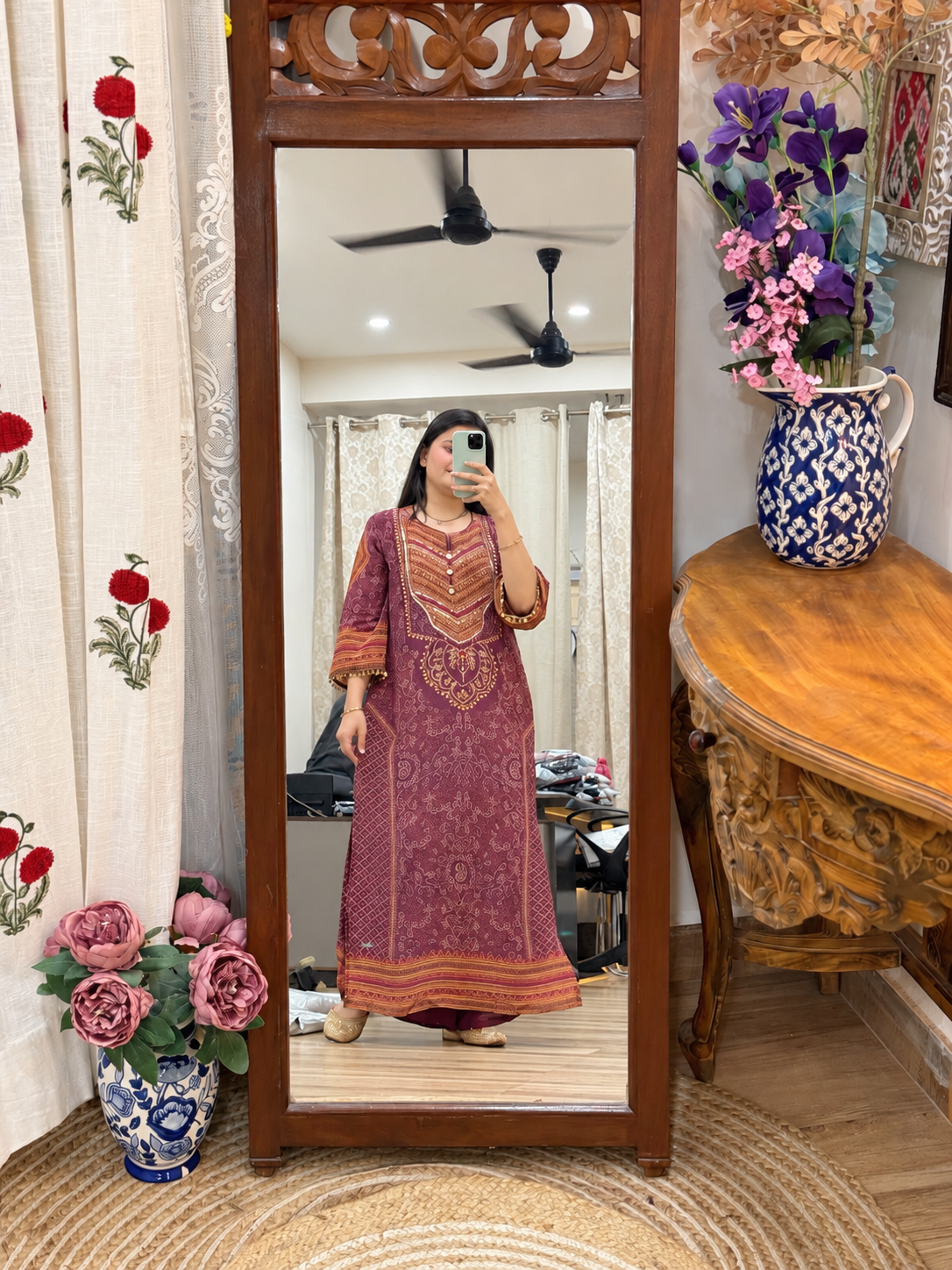 Kareena Inspired Partywear Phiran Set| Cotton Lining| Muslin|Printed Back | Hand Embroidered