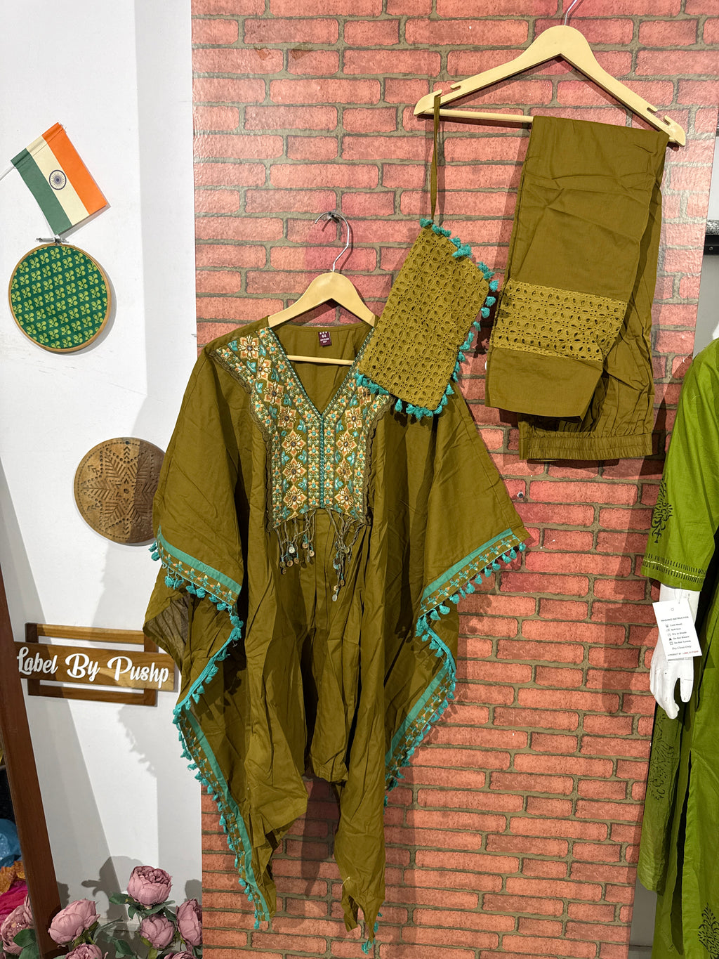 Green  kaftan Set | cotton  | With purse | Embroidered| Schiffli Work