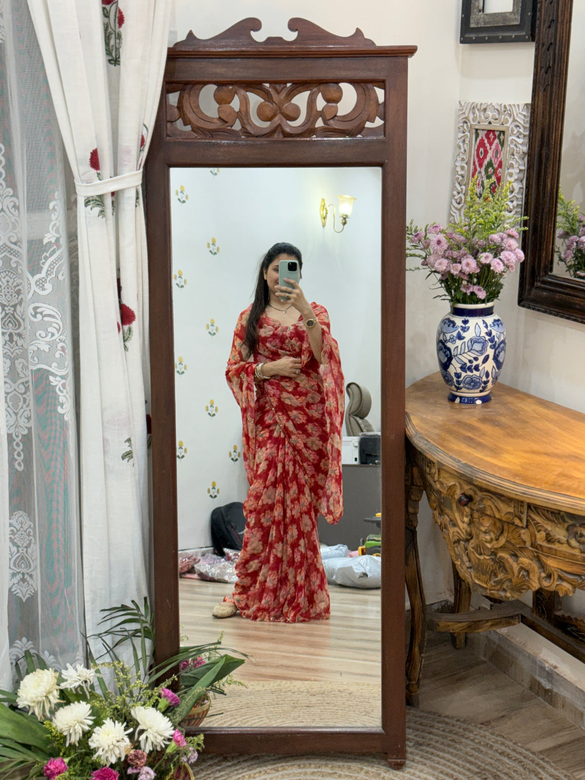 Red Floral |Pure Georgette Digital Printed Saree| Handwork cutdana detailing| Without blouse