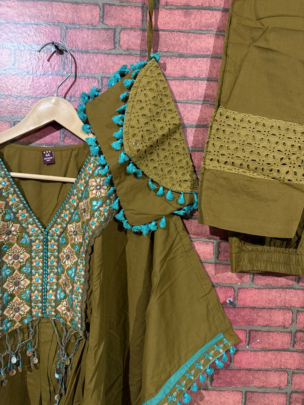 Green  kaftan Set | cotton  | With purse | Embroidered| Schiffli Work