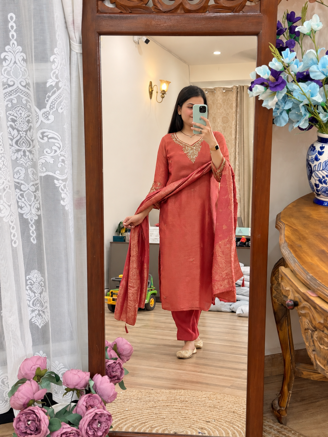 Hand Embroidered Tissue Shimmer Suit| Designer Sleeves | Lining| Soft Banarasi Duppata