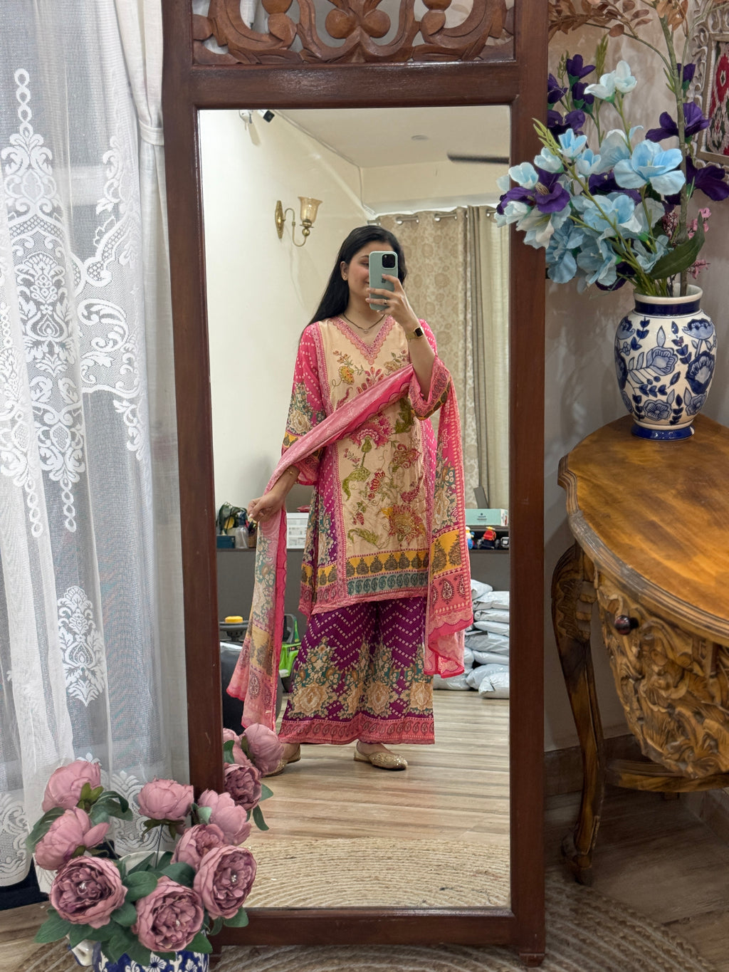 Pretty Pink Muslin Suit| With lining | Pakistani Fit, Hand Embroidered| Partywear