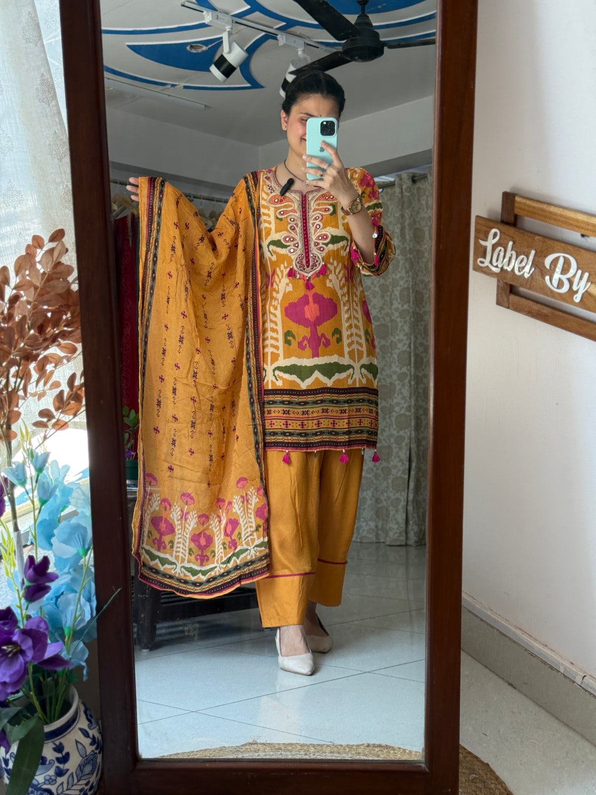 Viral Crepe Farshi Salwar Set| cotton lining| Embroidery detailings| Chinon Duppata
