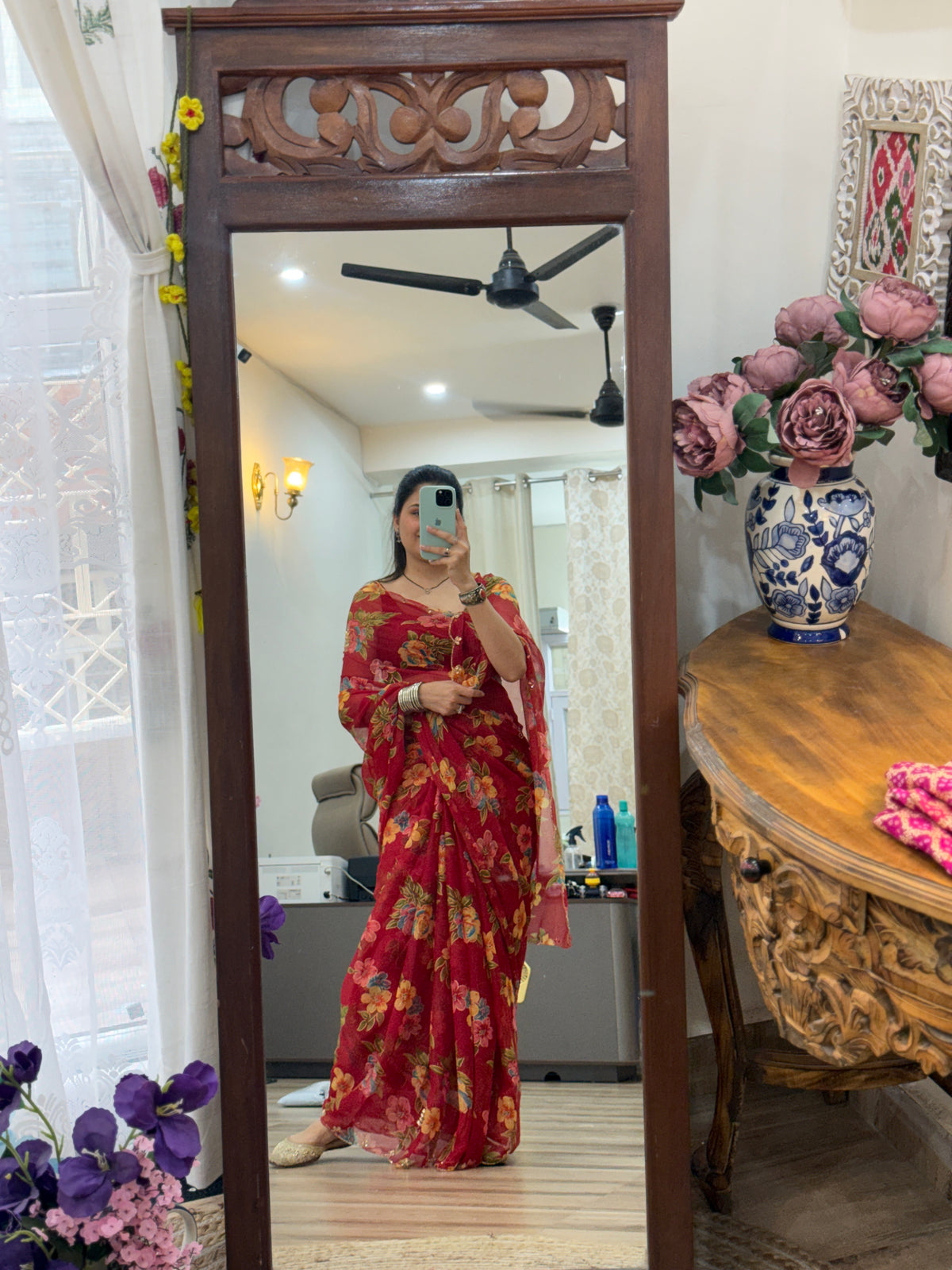 Red Floral |Pure Georgette Digital Printed Saree| Handwork cutdana detailing| Without blouse