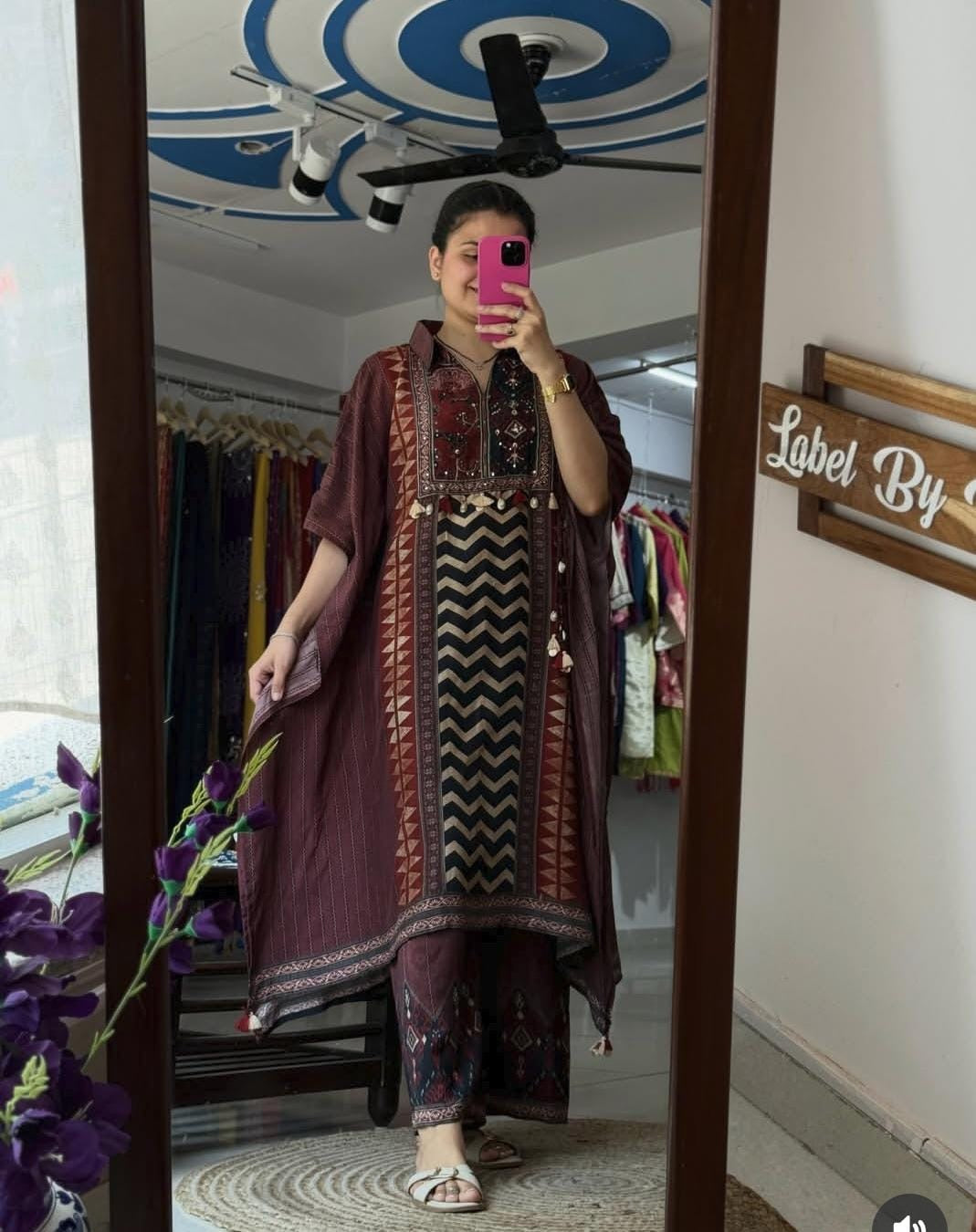 Zigzag Geometric Printed Pure Muslin Kaftan Set with Mirror Work