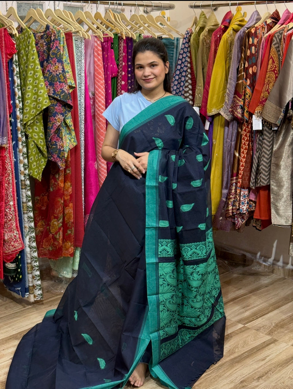 Sale Saree | with blouse | Handloom Cotton | woven motifs