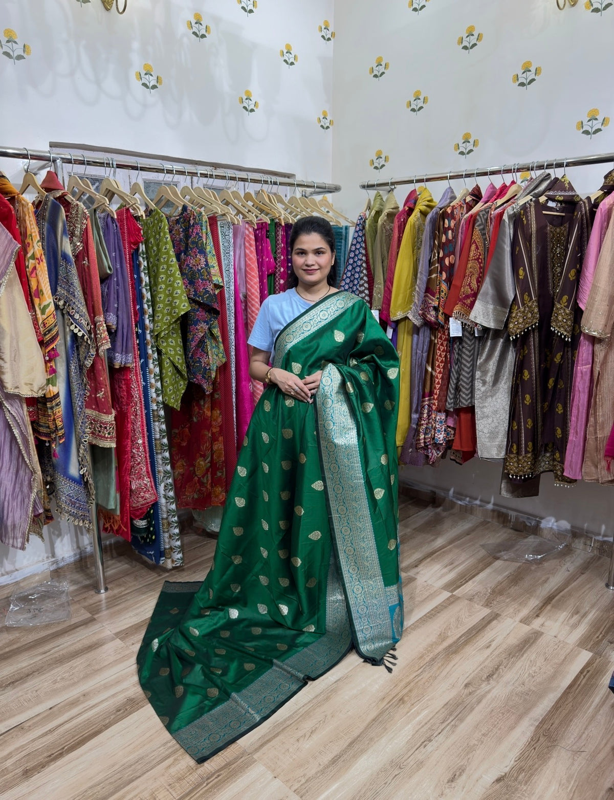 Sale Saree | with blouse| woven motifs| Silk