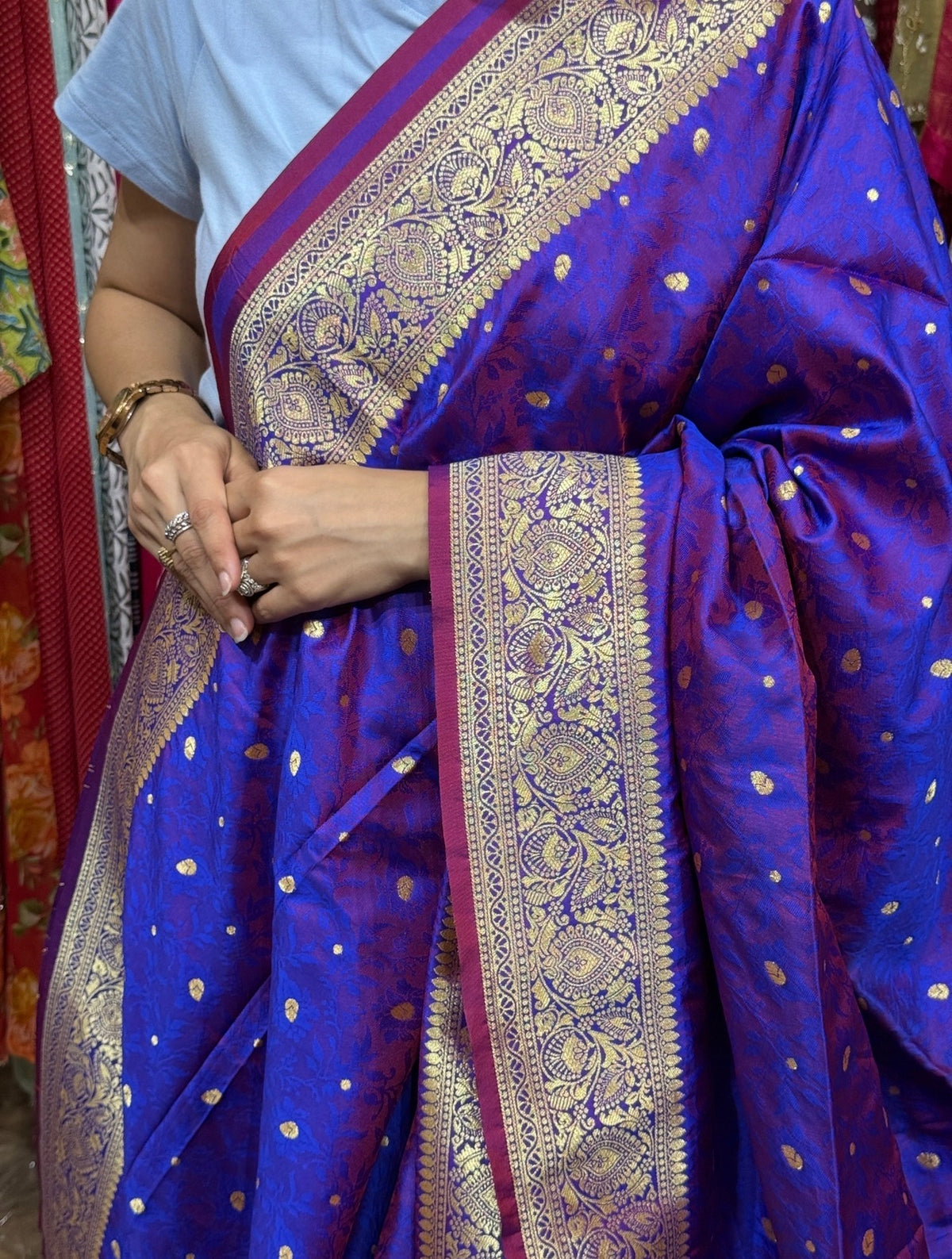 Sale Saree | with blouse | Woven Design| Silk