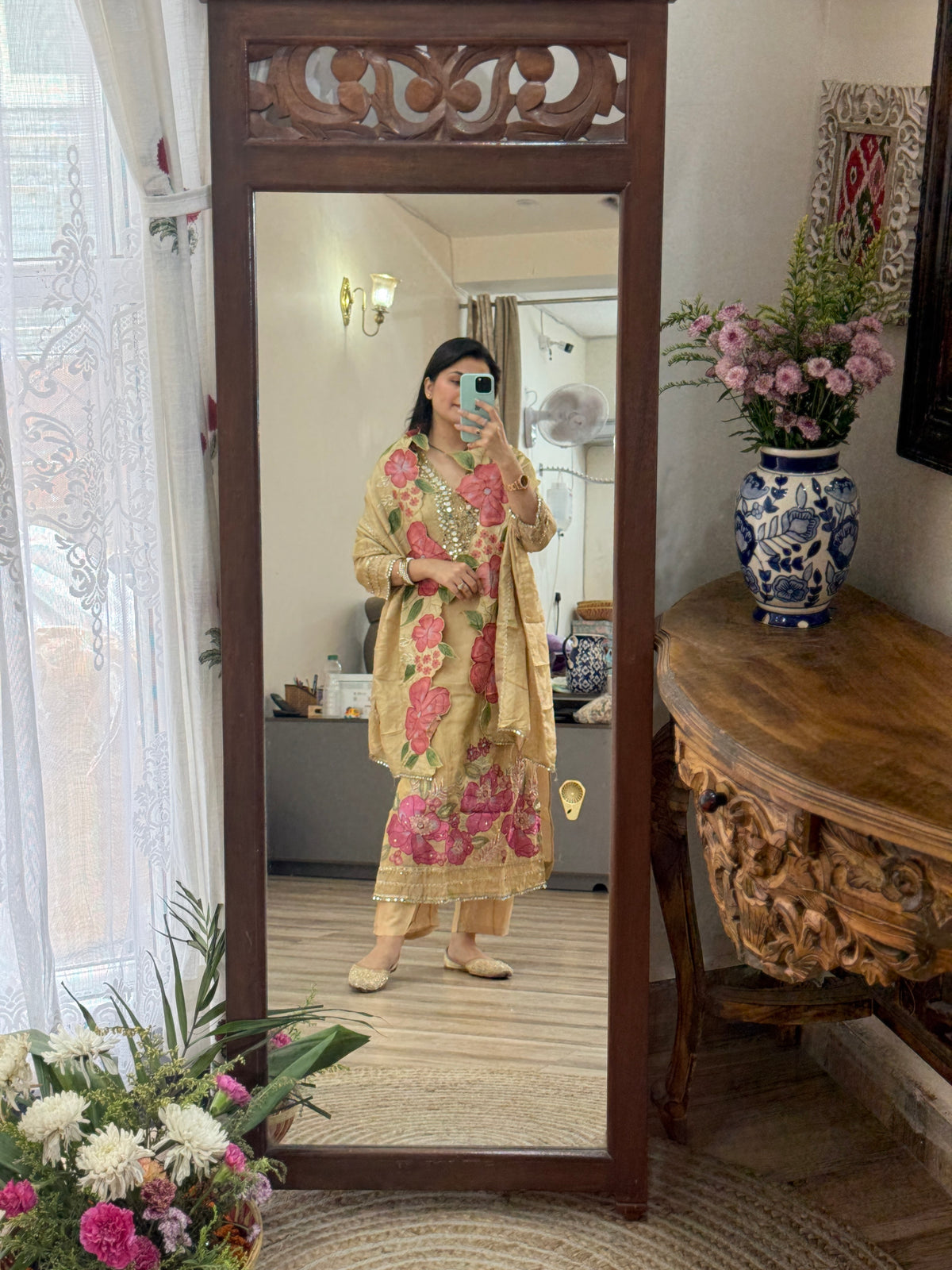 Handpainted Golden Tissue Shimmer Suit|Real Mirrorwork |With lining| Beautiful Cutwork Duppata