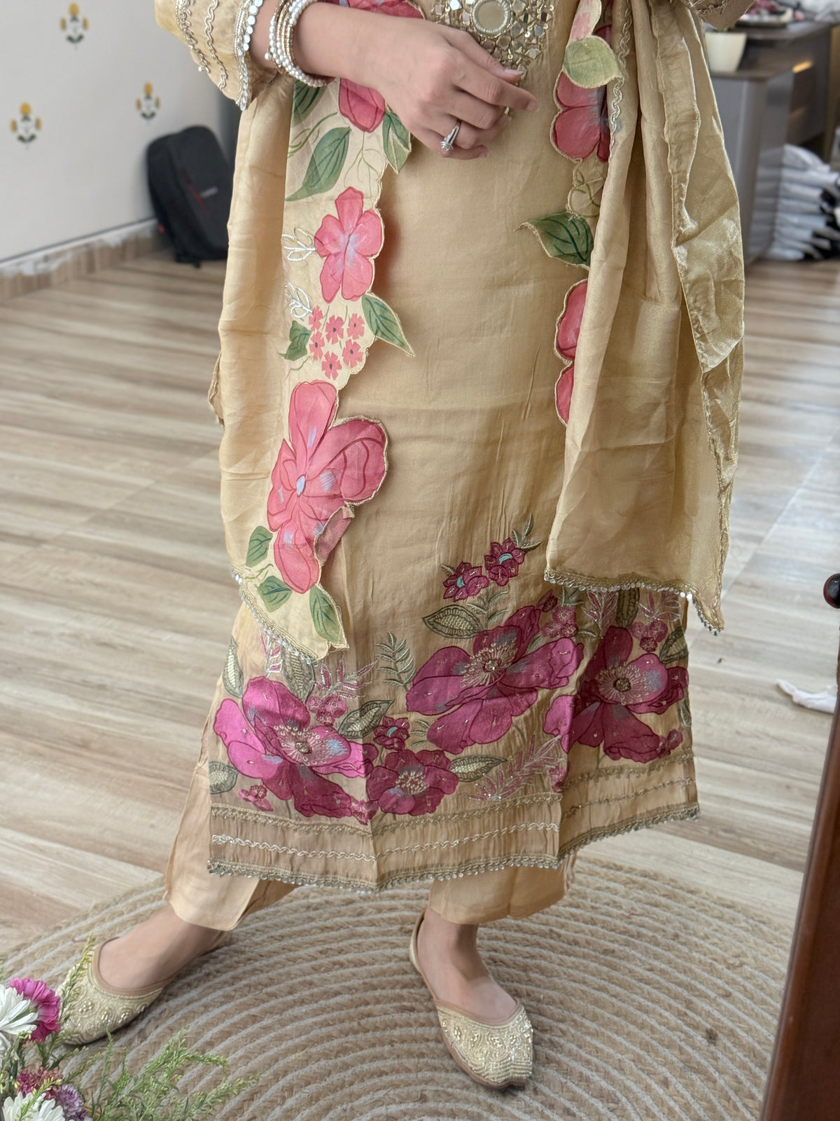 Handpainted Golden Tissue Shimmer Suit|Real Mirrorwork |With lining| Beautiful Cutwork Duppata