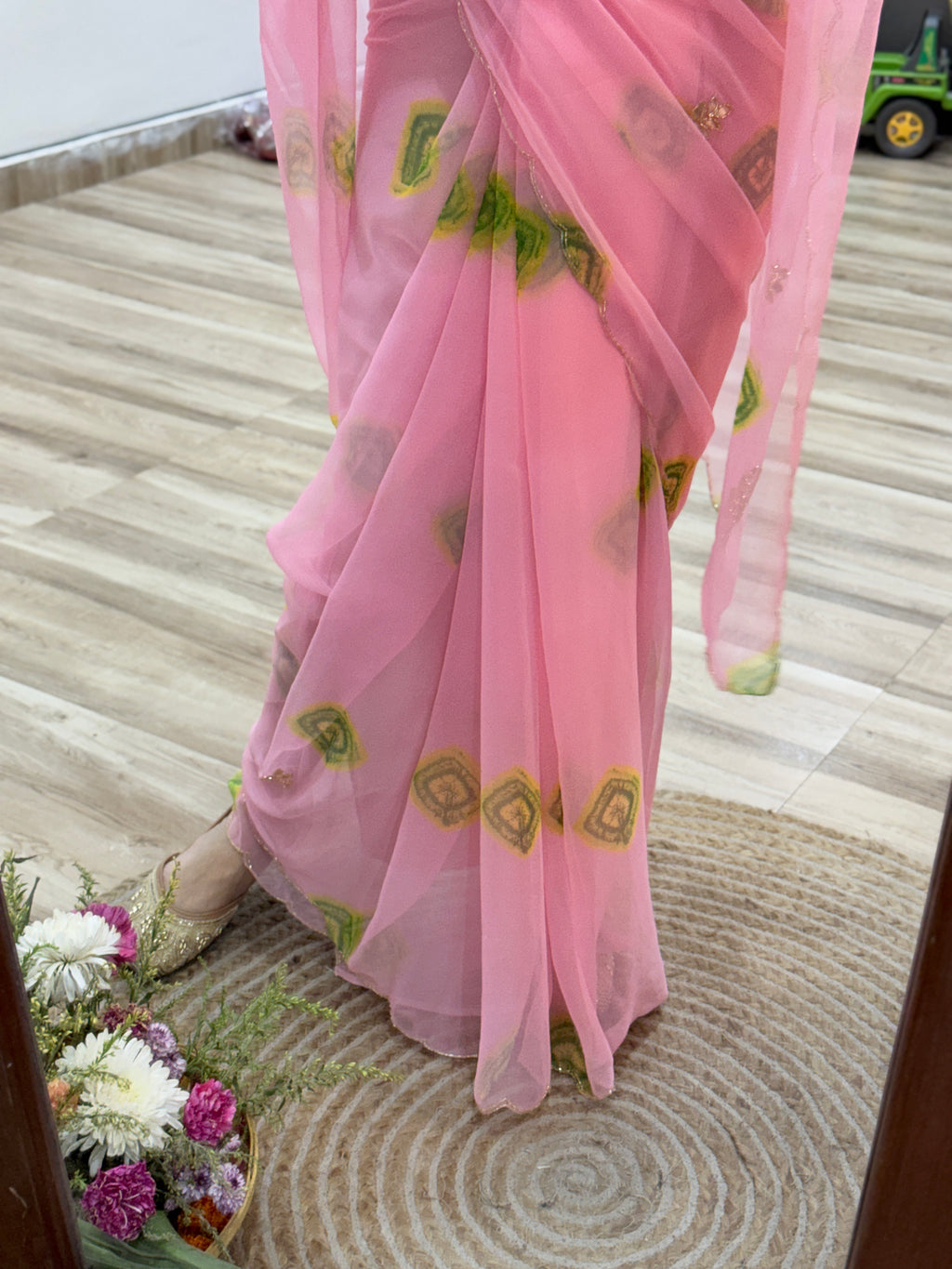 Pink |Pure Georgette Digital Printed Saree| Handwork cutdana detailing| Without blouse