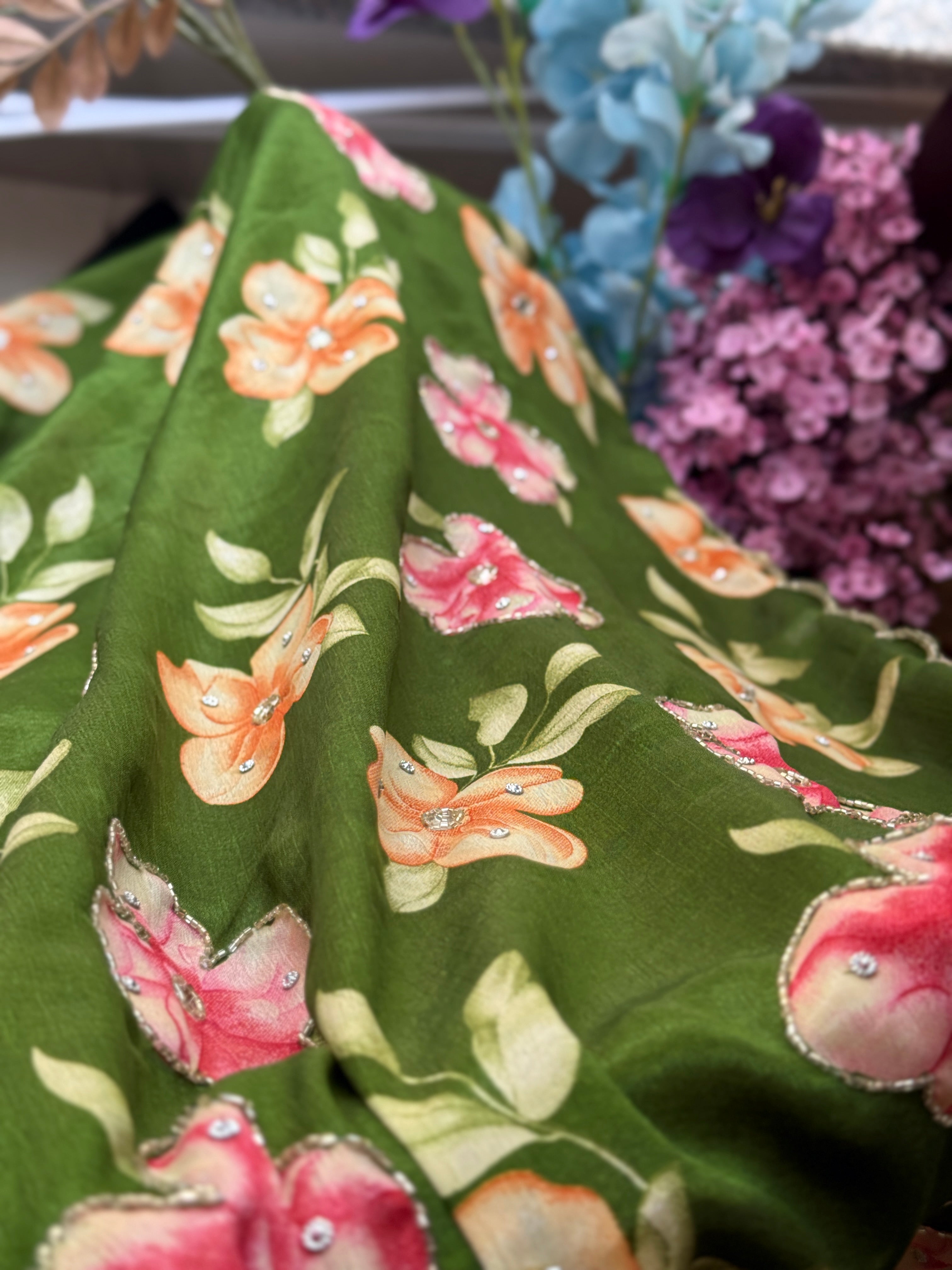 Green cutdana Saree|  scallop border| With blouse| Crepe Fabric| Heavy hand embroidery on pallu & pleates