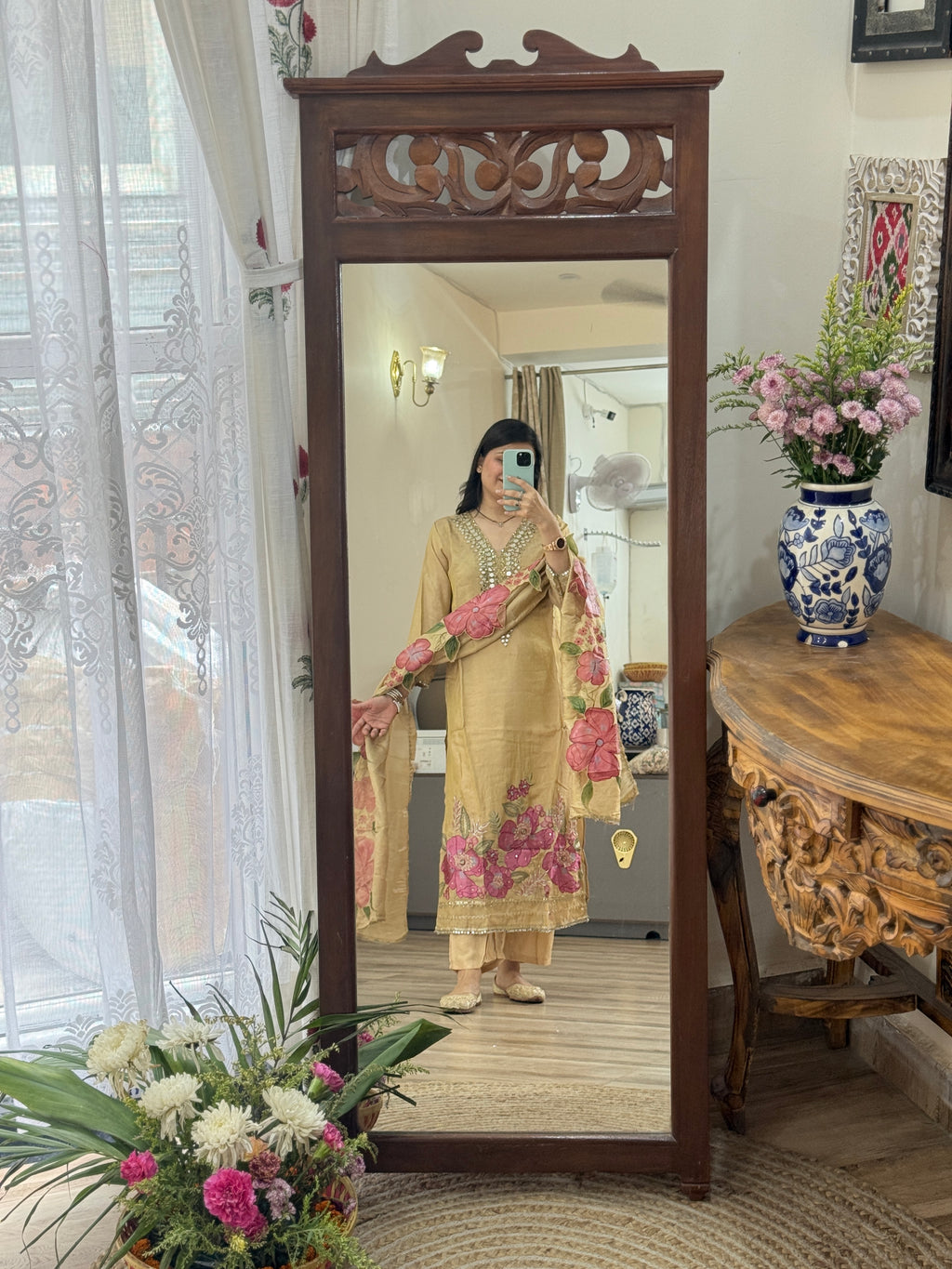 Handpainted Golden Tissue Shimmer Suit|Real Mirrorwork |With lining| Beautiful Cutwork Duppata