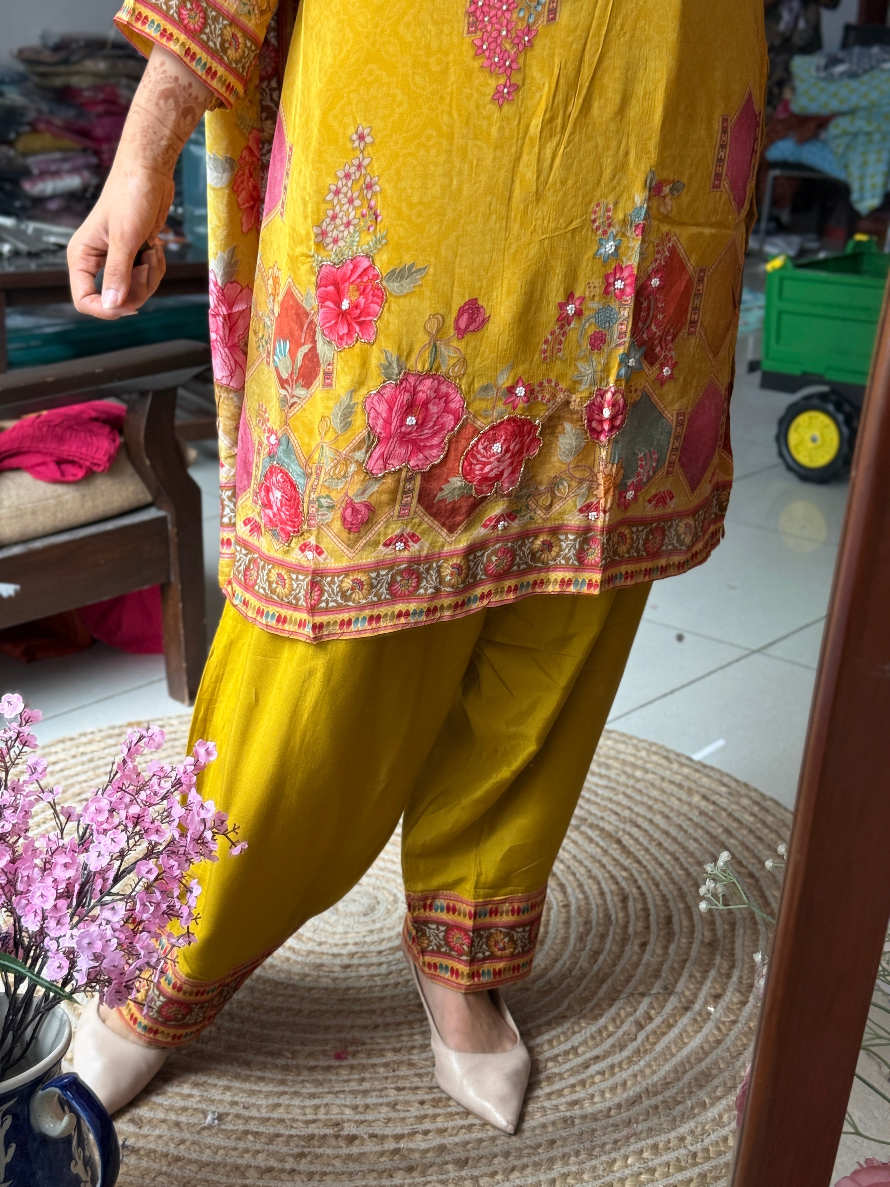 Yellow floral Suit Set |Cotton lining | Hand Embroidered |Crepe| Salwar
