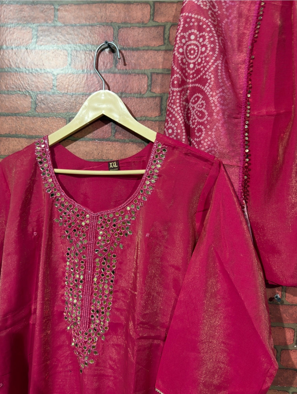 Tissue shimmer Pink Suit| Hand embroidery| Bandhani Duppata| with lining