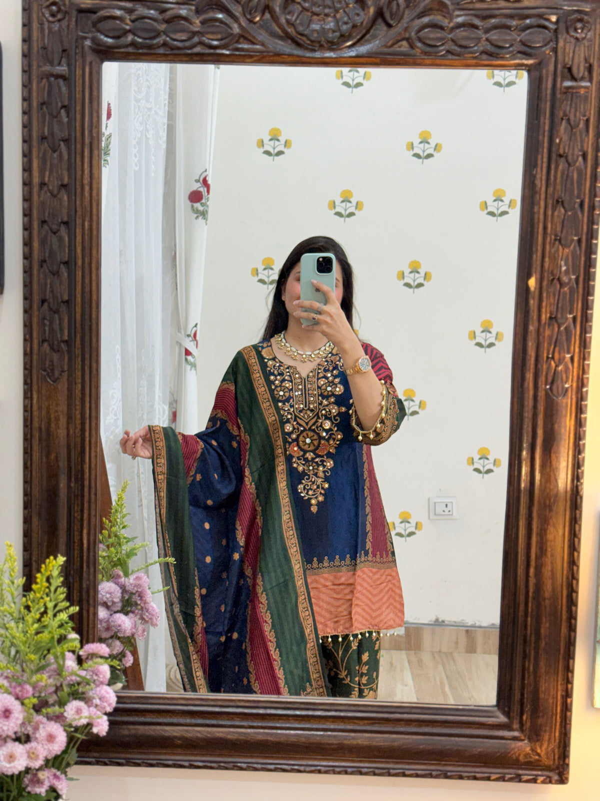 Beautiful Kurta Set with palzo pant and Duppata| Cotton lining| Hand embroidered| Muslin Fabric
