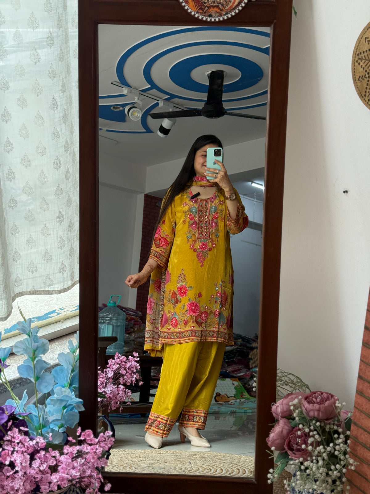 Yellow floral Suit Set |Cotton lining | Hand Embroidered |Crepe| Salwar